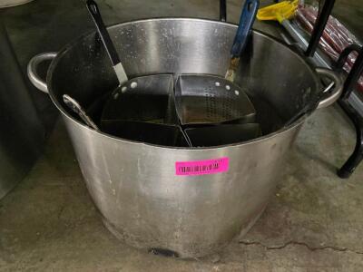 60 QT STOCK POT W/ STEAM BASKET INSERTS.