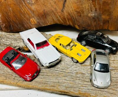 DESCRIPTION: (5) VINTAGE METAL CAR MODELS QTY: 5