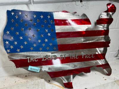 DESCRIPTION: LAND OF THE FREE' USA SIGN SIZE: 28"X19" QTY: 1
