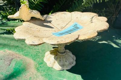 DESCRIPTION: CAST IRON BIRD BATH SIZE: 8"X5-1/2" QTY: 1