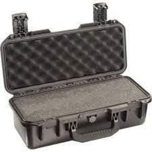 DESCRIPTION: (1) WATERTIGHT LIGHT WEIGHT, RUGGED STORAGE CASE BRAND/MODEL: PELICAN #IM2306 INFORMATION: BLACK SIZE: STORM CASE RETAIL$: $131.95 EA QTY