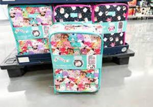 DESCRIPTION: (1) 2PC TRAVEL SET BRAND/MODEL: SQUISHMALLOW #D74FA22SQ1 RETAIL$: $61.00 EA QTY: 1