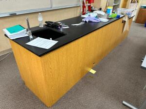 14' SCIENCE LAB TEACHERS COUNTER