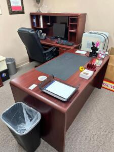 60" CHERRY LAMINATE DESK W/ RIGHT SIDE RETURN