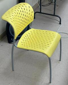 (32) - STANDARD HEIGHT CHAIRS