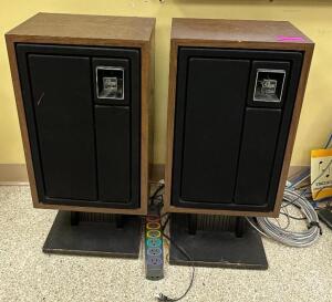 (2) ZENITH ALLEGRO 3000 VINTAGE SPEAKERS