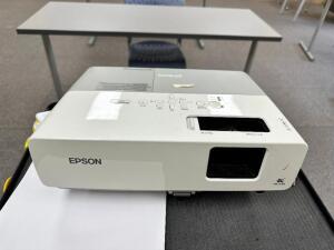 EPSON EMP-83H PROJECTOR