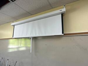 60" RETRACTABLE OVERHEAD SCREEN