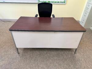 60" METAL OFFICE / TEACHERS DESK