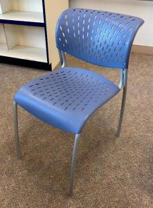 (7) METAL FRAMED DESK CHAIRS- BLUELOCATION SENIOR COMMONS (ROOM 110)