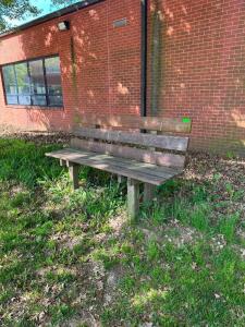 6 FT. OUTDOOR BENCH