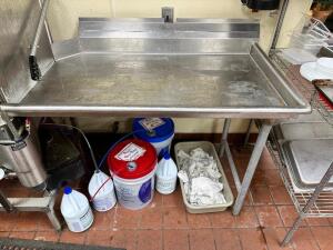 48" X 30" RIGHT SIDE STAINLESS CLEAN TABLE.