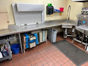 15' LEFT SIDE STAINLESS SOIL TABLE W/ SPRAY SINK