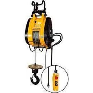 DESCRIPTION: (1) ELECTRIC CHAIN HOIST BRAND/MODEL: OZ ELECTRIC #625R22 INFORMATION: YELLOW SIZE: 1000 LB CAPACITY, 110 V, 20 FT RETAIL$: $1676.58 EA Q