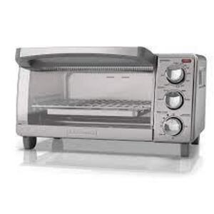 DESCRIPTION: (1) 4-SLICE NATURAL CONVECTION TOASTER OVEN BRAND/MODEL: BLACK+DECKER INFORMATION: SILVER SIZE: 4 SLICE RETAIL$: $52.99 EA QTY: 1