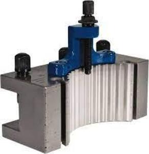 DESCRIPTION: (1) LATHE TOOL POST HOLDER BRAND/MODEL: VALUE COLLECTION #01454826 SIZE: SERIES C NUMBER CD 40170. 750mm Lathe Swing, 150mm OAH x 170mm O