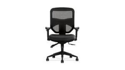 DESCRIPTION: (1) TASK CHAIR BRAND/MODEL: HON #F323000003 INFORMATION: BLACK RETAIL$: $313.20 EA QTY: 1