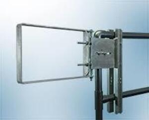 DESCRIPTION: (1) SELF CLOSING GATE BRAND/MODEL: FABENCO #R70 INFORMATION: GALV SIZE: 16" RETAIL$: $313.95 EA QTY: 1