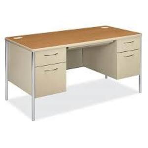 DESCRIPTION: (1) DOUBLE PEDESTAL DESK, MENTOR SERIES BRAND/MODEL: HON INFORMATION: TAN AND LIGHT WOOD TOP RETAIL$: $929.44 EA SIZE: SLIGHT DAMAGE, PHO