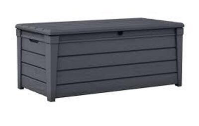 DESCRIPTION: (1) PATIO DECK BOX WITH SEAT BRAND/MODEL: RUBBERMAID #2047052 INFORMATION: BLACK, EXTRA LARGE SIZE: 120 GALLON RETAIL$: $170.00 QTY: 1