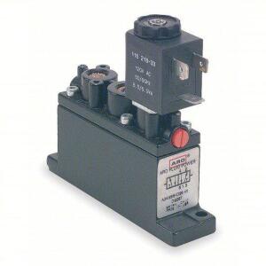 DESCRIPTION: (3) SOLENOID AIR CONTROL VALVE BRAND/MODEL: ARO #2G441 RETAIL$: $191.54 EA QTY: 3