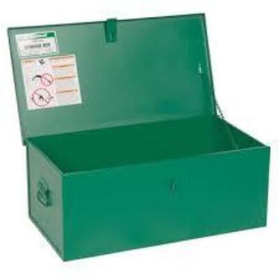 DESCRIPTION: (1) WELDERS CHEST BOX BRAND/MODEL: GREENLEE #1230 INFORMATION: GREEN SIZE: 30" X 12" X 16" RETAIL$: $289.15 EA QTY: 1