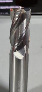 DESCRIPTION: (2) SOLID CARBIDE CORNER CHAMFER/RADIUS END MILL BRAND/MODEL: HTC TOOL 350-4750-090R SIZE: 3/4" DIA 1-1/2" LOC RETAIL$: $115.08 EA QTY: 2