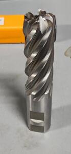 DESCRIPTION: (2) COBALT SQ END MILL BRAND/MODEL: HERTEL 91193979 SIZE: 1" 3" LOC RETAIL$: $147.46 QTY: 2