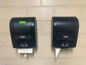 PAPER TOWEL DISPENSER SET