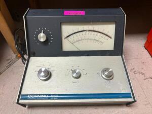 CORNING MODEL 12 RESEARCH PH METER