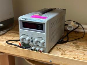 GWINSTEK GPS 18500 LABORATORY DC POWER SUPPLY