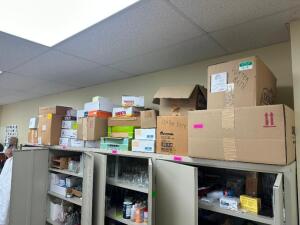 LARGE ASSORTMENT OF LAB SETS AND EQUIPMENT