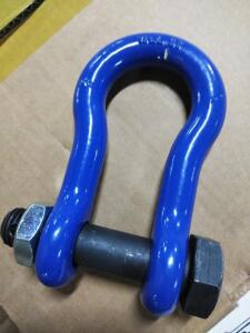 DESCRIPTION: (1) D RING SHACKLE BRAND/MODEL: CROSBY INFORMATION: BLUE RETAIL$: $40.84 EA QTY: 1