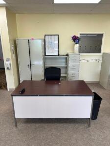 MULTI PIECE OFFICE FURNITURE SET