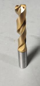 DESCRIPTION: (1) SOLID CARBIDE COOLANT FED DRILL BIT BRAND/MODEL: KENNAMETAL 4099883 SIZE: 10.90mm RETAIL$: $135.70 QTY: 1