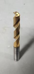 DESCRIPTION: (2) SOLID CARBIDE JOBBER LENGTH DRILL BRAND/MODEL: KENNAMETAL 4096539 SIZE: 7.3mm RETAIL$: $200.48 EA QTY: 2