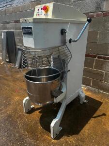 DOYON 40 QT MIXER WITH BOWL