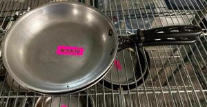 (3) 9" SKILLETS