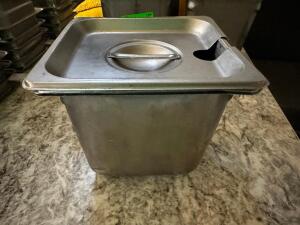 DESCRIPTION: (6) 1/6 SIZE STAINLESS INSERTS W/ LIDS SIZE 6" DEEP LOCATION: MAIN FLOOR THIS LOT IS: SOLD BY THE PIECE QTY: 6