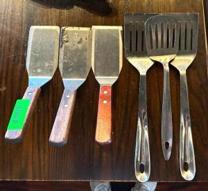 DESCRIPTION: (5) ASSORTED SPATULAS LOCATION: MAIN DINING QTY: 1