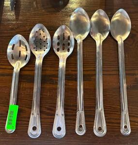 DESCRIPTION: (6) ASSORTED SIZE LADLES LOCATION: MAIN DINING QTY: 6