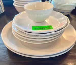 NAME: ASSORTED PLATES AND CUPS DESCRIPTION: ASSORTED PLATES AND CUPS LOCATION: MAIN DINING QTY: 1