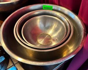 NAME: (4) - STAINLESS MIXING BOWLS DESCRIPTION: (4) - STAINLESS MIXING BOWLS LOCATION: MAIN DINING QTY: 4