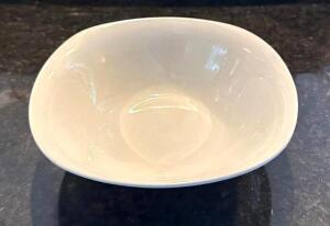 DESCRIPTION: (6) 7.5" CHINA BOWLS LOCATION: PARTY ROOM QTY: 6