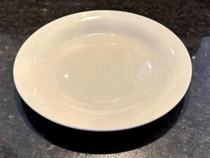 DESCRIPTION: (24) 7.5" CHINA PLATES LOCATION: PARTY ROOM QTY: 24