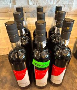 NAME: (9) - BOTTLES OF WINE DESCRIPTION: (9) - BOTTLES OF WINE LOCATION: BAR QTY: 9