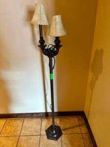 NAME: FLOOR LAMP DESCRIPTION: FLOOR LAMP LOCATION: MAIN DINING QTY: 1