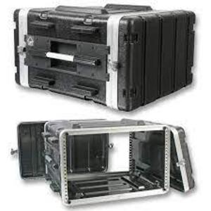 DESCRIPTION: (1) MULTICOMP RACK FLIGHT CASE BRAND/MODEL: MCM #555-15630 INFORMATION: BLACK CARRY CASE SIZE: 6U RETAIL$: $164.80 EA QTY: 1