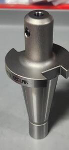 (1) NMTB30 END MILL HOLDER