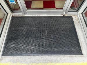 DESCRIPTION: 5' X 3' BLACK RUBBER TRAFFIC MAT ADDITIONAL INFORMATION AND (1) FABRIC TRAFFIC MAT BY/ COKE COOLER. LOCATION: FRONT THIS LOT IS: ONE MONE